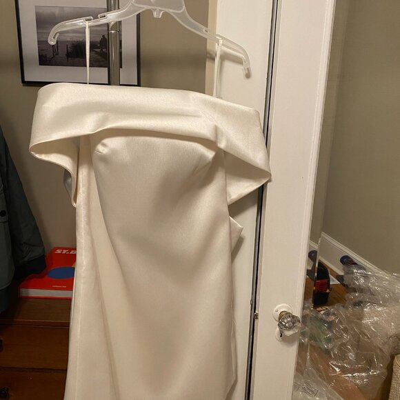 Amsale Mikado Off The Shoulder Dress - Picture 9 of 12